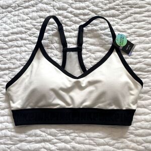 NWT VS Pink Ultimate Sports Bra